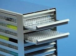 Microplate állványok