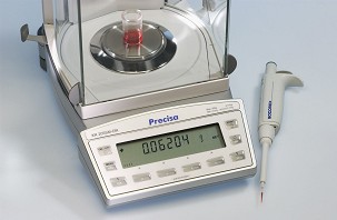 XR 125SM félmikro analitikai mérleg
